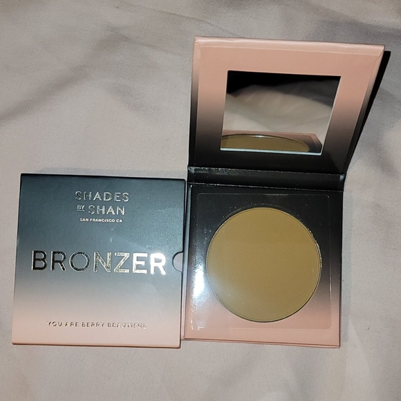 Shades by Shan Bronzer - new in box - Picture 3 of 6